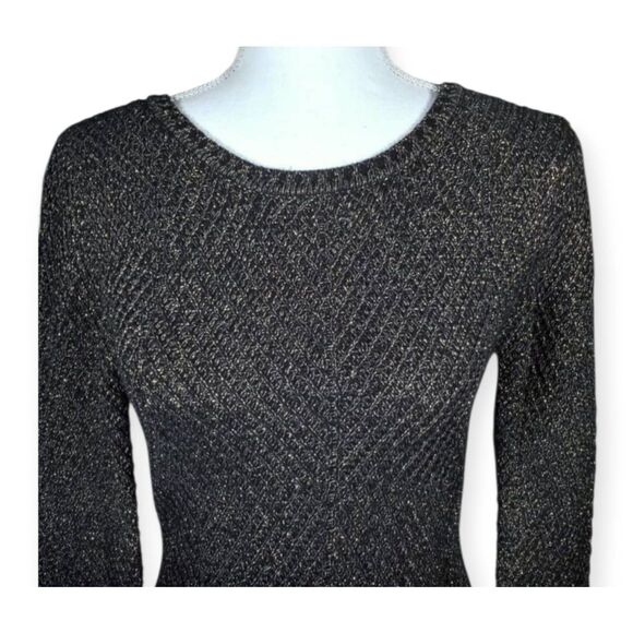 SIMPLY STYLED BLACK & METALLIC GOLD SWEATER SZ.S NWT. - Picture 2 of 9